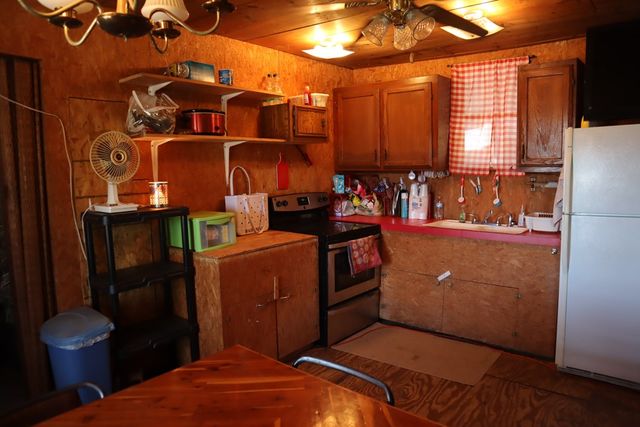 462 Schenk-Witkowski Rd, Rocksprings, TX 78880