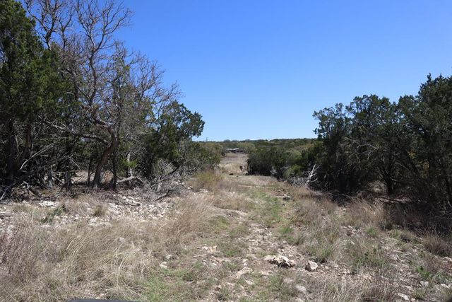 462 Schenk-Witkowski Rd, Rocksprings, TX 78880