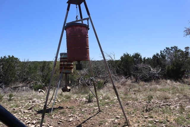 462 Schenk-Witkowski Rd, Rocksprings, TX 78880