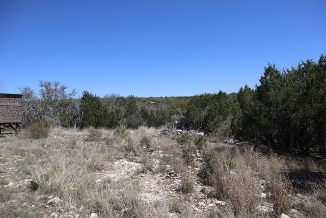 462 Schenk-Witkowski Rd, Rocksprings, TX 78880
