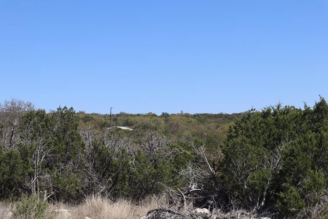 462 Schenk-Witkowski Rd, Rocksprings, TX 78880