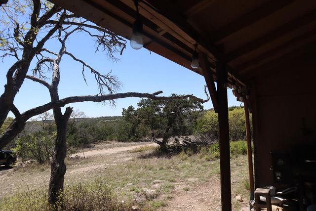 462 Schenk-Witkowski Rd, Rocksprings, TX 78880