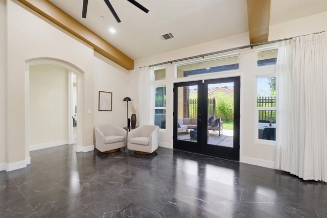 2308 S Minnewawa Avenue, Fresno, CA 93727