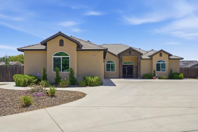 2308 S Minnewawa Avenue, Fresno, CA 93727