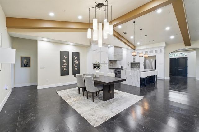 2308 S Minnewawa Avenue, Fresno, CA 93727