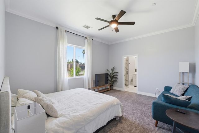2308 S Minnewawa Avenue, Fresno, CA 93727