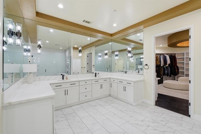 2308 S Minnewawa Avenue, Fresno, CA 93727