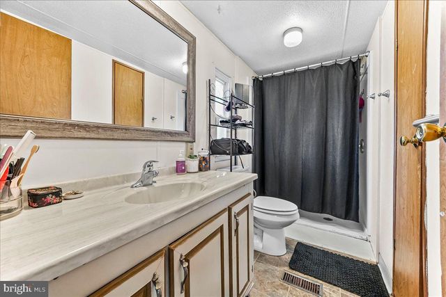 2411 BIG RD, Gilbertsville, PA 19525