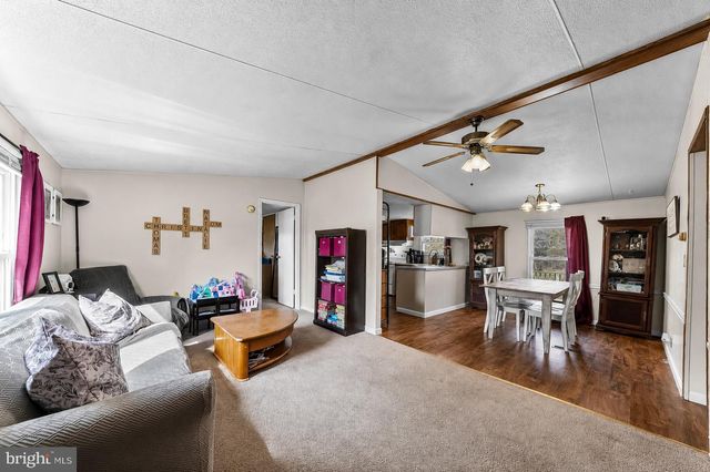2411 BIG RD, Gilbertsville, PA 19525