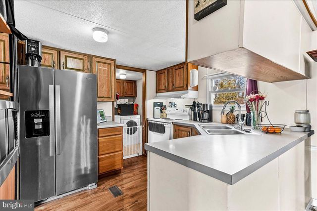 2411 BIG RD, Gilbertsville, PA 19525