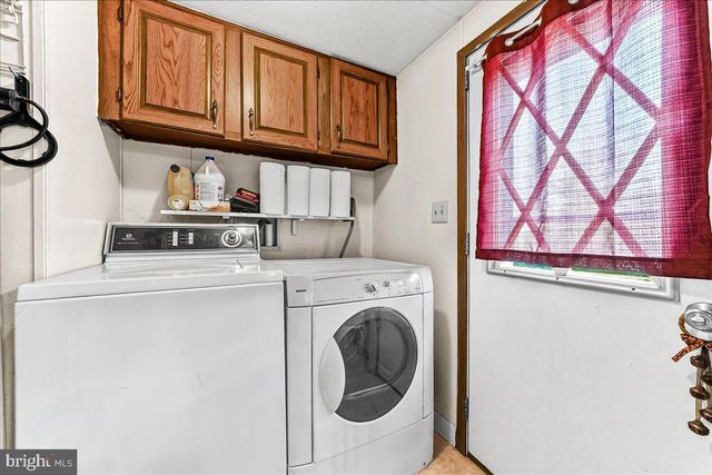 2411 BIG RD, Gilbertsville, PA 19525