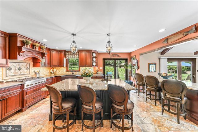 5 TOP OF THE OAKS, Chadds Ford, PA 19317