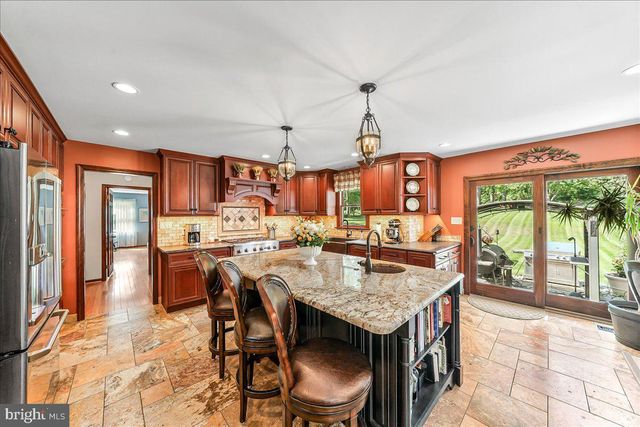 5 TOP OF THE OAKS, Chadds Ford, PA 19317