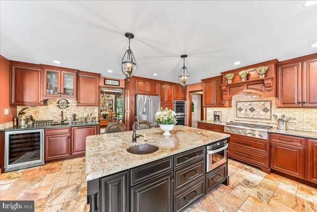 5 TOP OF THE OAKS, Chadds Ford, PA 19317