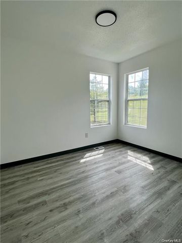 2110 Whispering Hills 197, Chester, NY 10918