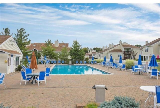 2110 Whispering Hills 197, Chester, NY 10918