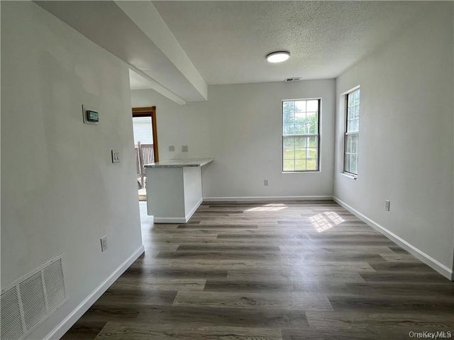 2110 Whispering Hills 197, Chester, NY 10918