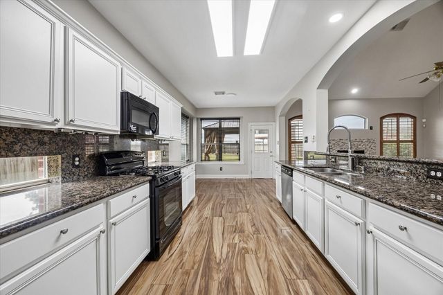 8422 W W Sienna Cove Lane Lane, Houston, TX 77083
