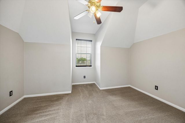 8422 W W Sienna Cove Lane Lane, Houston, TX 77083