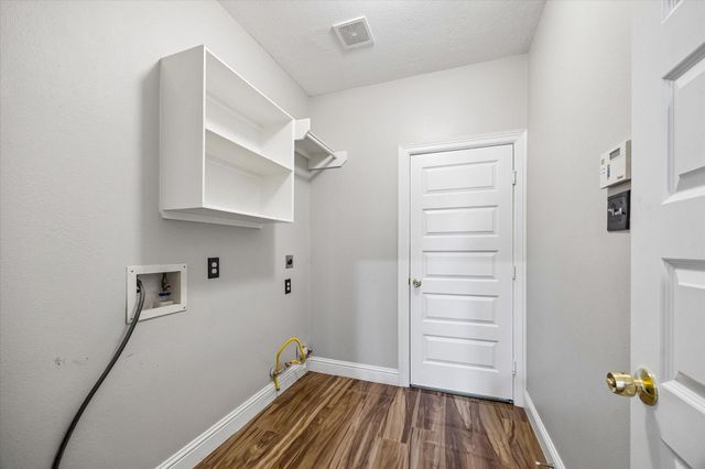 8422 W W Sienna Cove Lane Lane, Houston, TX 77083