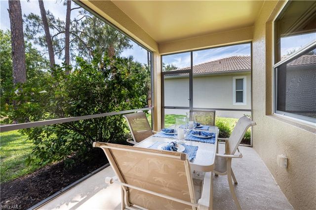 3911 Aurora CT, Naples, FL 34116