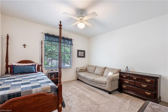 3911 Aurora CT, Naples, FL 34116