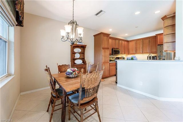 3911 Aurora CT, Naples, FL 34116