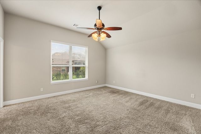 2038 Clive Drive, Granbury, TX 76048