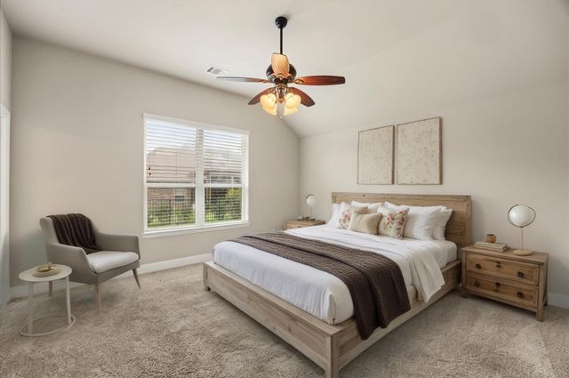 2038 Clive Drive, Granbury, TX 76048