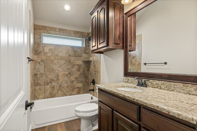2038 Clive Drive, Granbury, TX 76048