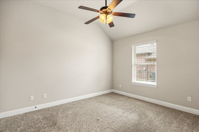 2038 Clive Drive, Granbury, TX 76048