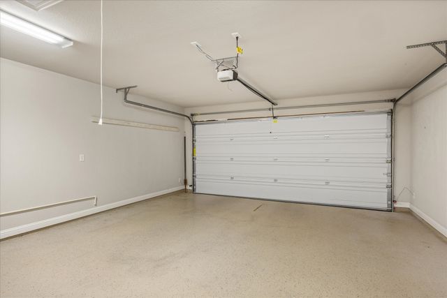 2038 Clive Drive, Granbury, TX 76048