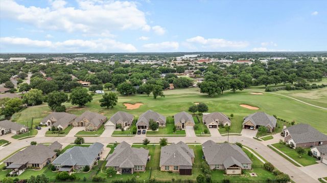 2038 Clive Drive, Granbury, TX 76048