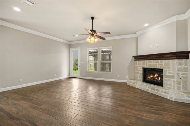 2038 Clive Drive, Granbury, TX 76048