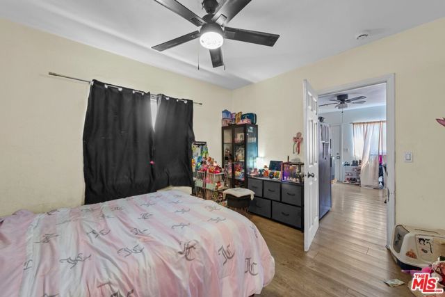 1325 E Adams Boulevard, Los Angeles, CA 90011