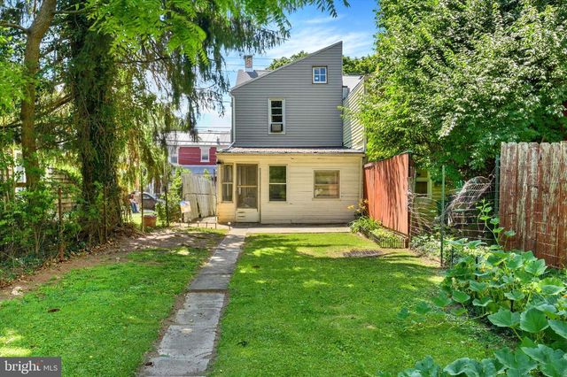 139 N EAST ST, Carlisle, PA 17013