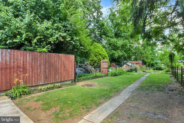 139 N EAST ST, Carlisle, PA 17013