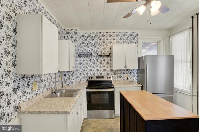 139 N EAST ST, Carlisle, PA 17013
