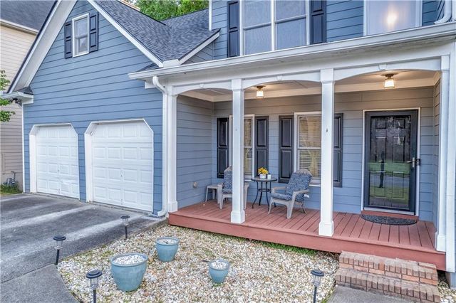 4321 Clairesbrook Lane, Acworth, GA 30101