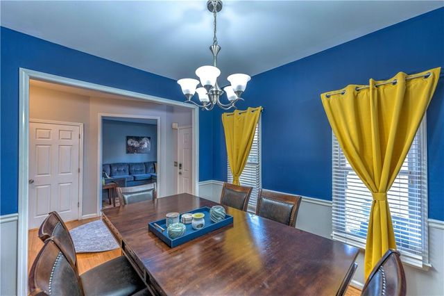 4321 Clairesbrook Lane, Acworth, GA 30101