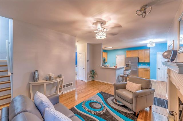 4321 Clairesbrook Lane, Acworth, GA 30101