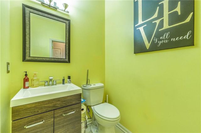 4321 Clairesbrook Lane, Acworth, GA 30101