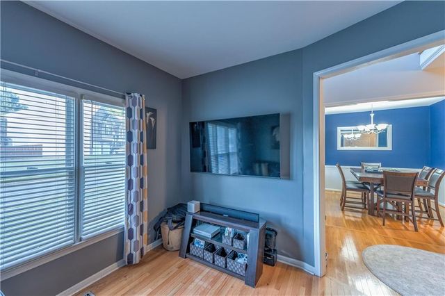 4321 Clairesbrook Lane, Acworth, GA 30101