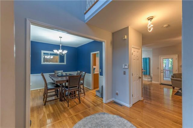 4321 Clairesbrook Lane, Acworth, GA 30101