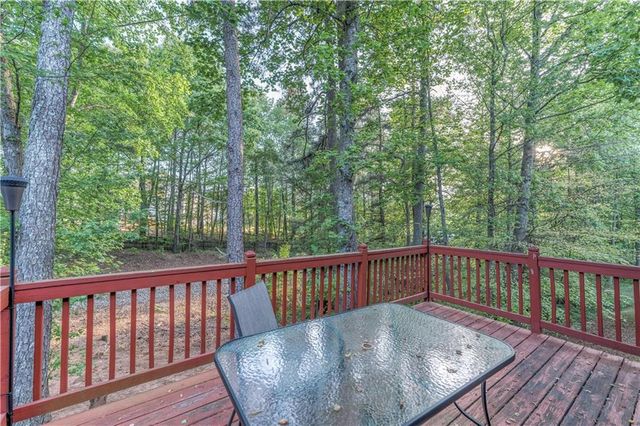 4321 Clairesbrook Lane, Acworth, GA 30101