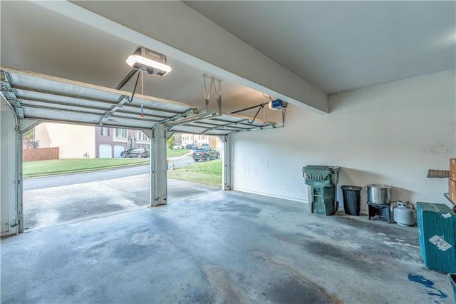 4321 Clairesbrook Lane, Acworth, GA 30101