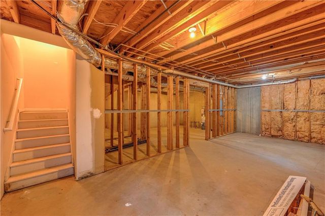 4321 Clairesbrook Lane, Acworth, GA 30101