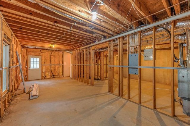 4321 Clairesbrook Lane, Acworth, GA 30101