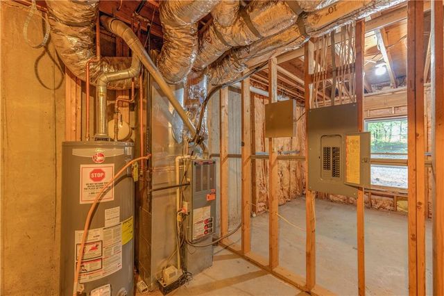 4321 Clairesbrook Lane, Acworth, GA 30101