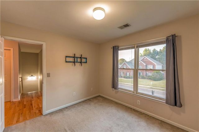 4321 Clairesbrook Lane, Acworth, GA 30101